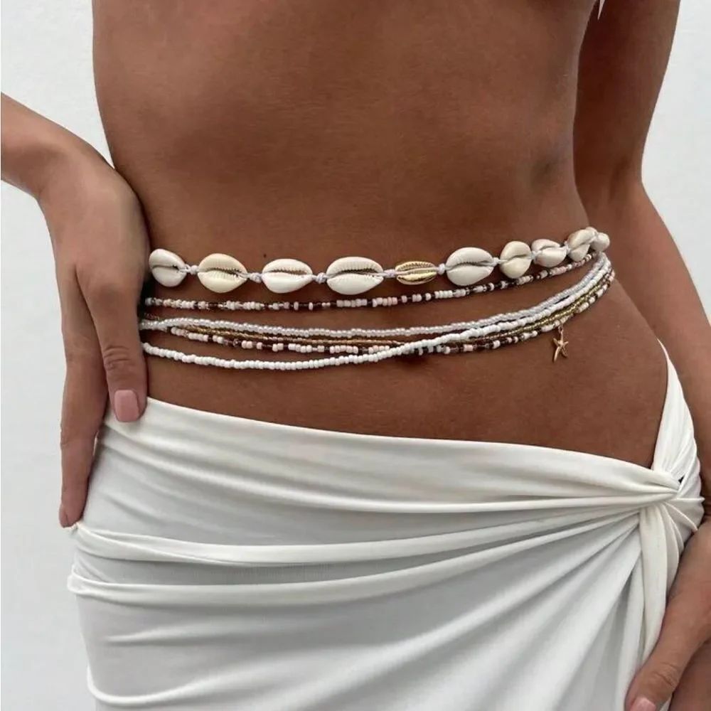 Shell and Bead Waist Chain A1275
